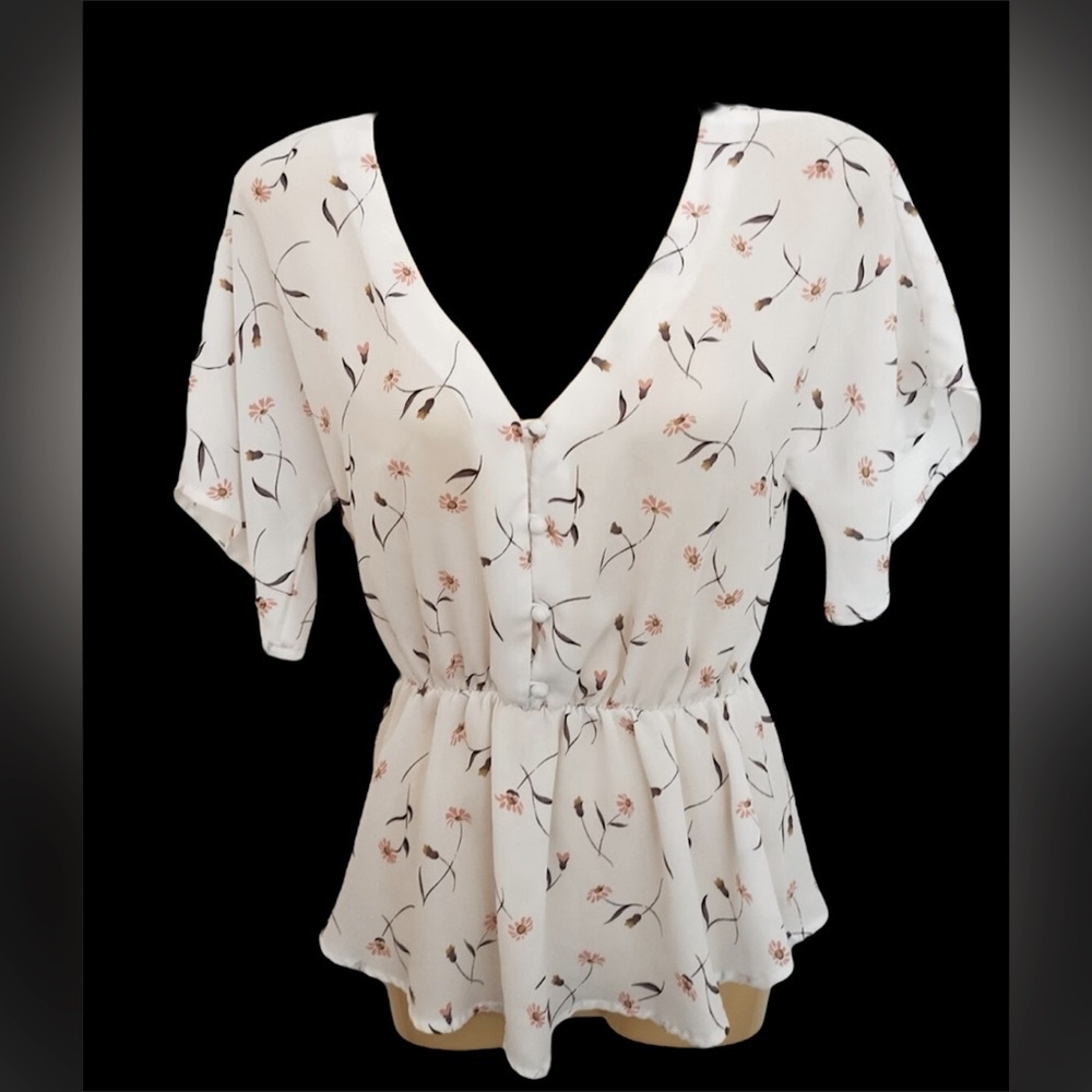 Sienna Sky- Floral V-Neck 4 Button Flutter Sleeve Blouse - Size SM